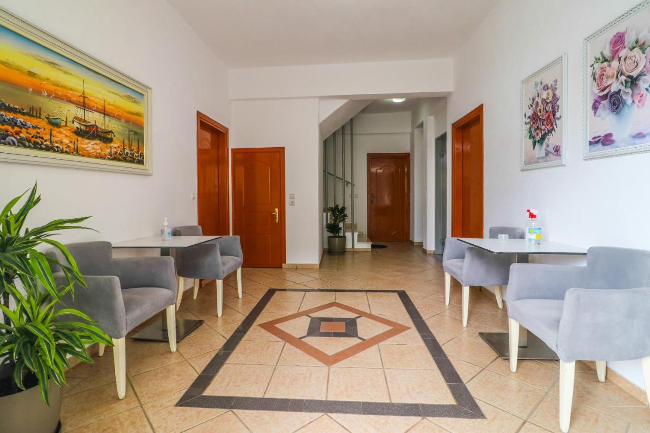 Lido Apartments Химара Экстерьер фото