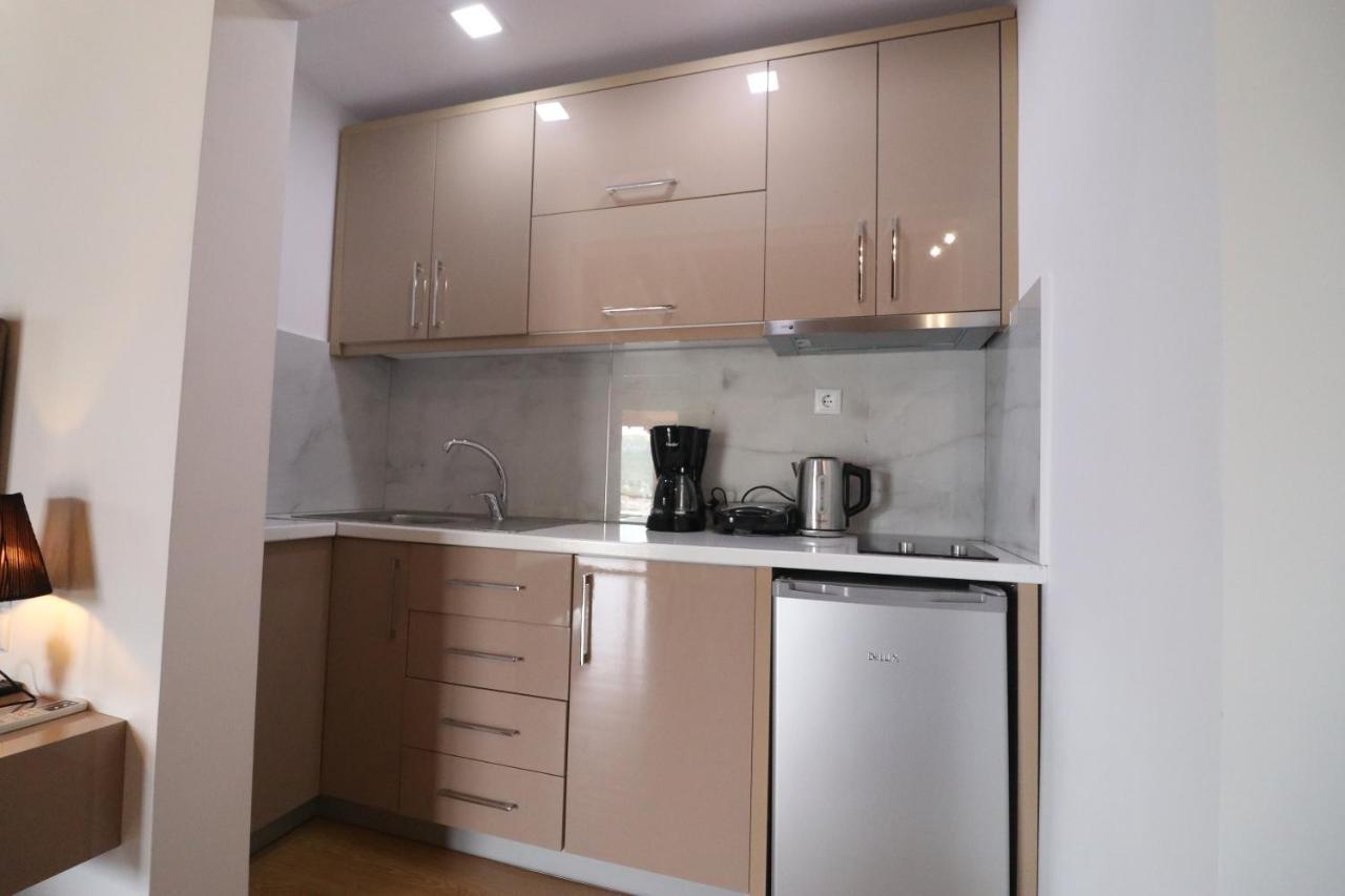 Lido Apartments Химара Экстерьер фото