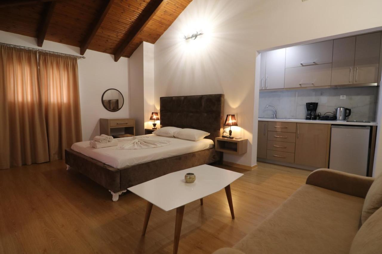 Lido Apartments Химара Экстерьер фото