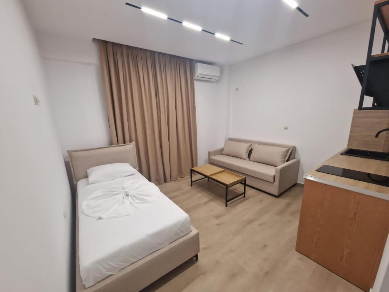 Lido Apartments Химара Экстерьер фото