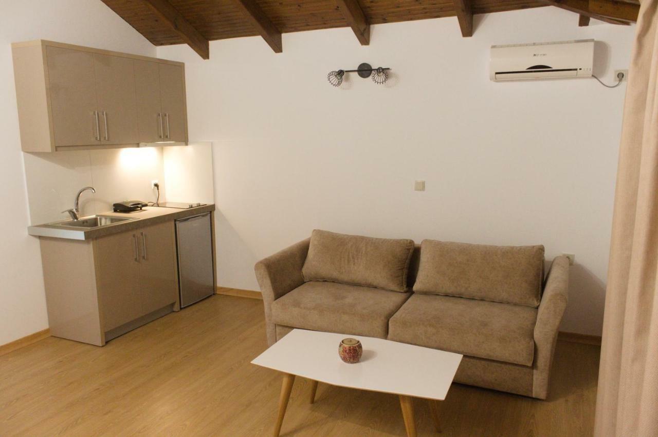 Lido Apartments Химара Экстерьер фото